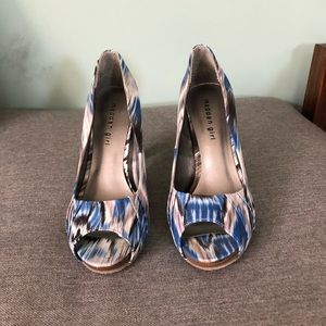 Madden Girl Open Toe Pumps, Size 8.5
